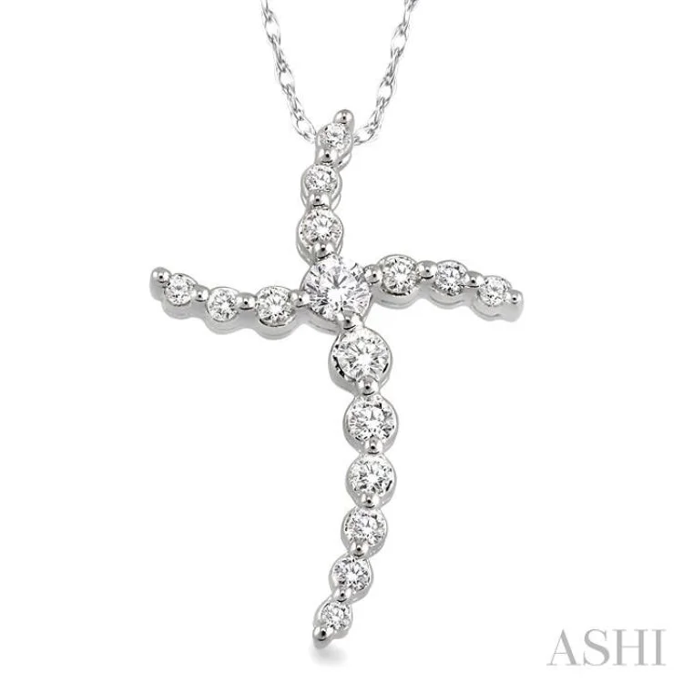 Ladies lightweight crystal necklaces -1/4 Ctw Round Cut Diamond Journey Cross Pendant in 14K White Gold with Chain