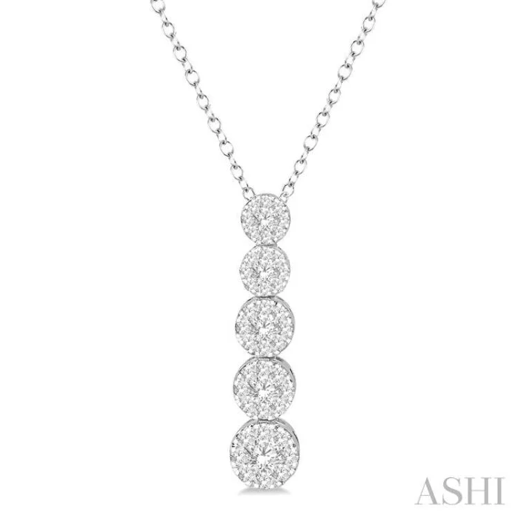 Ladies floral silver necklaces -5/8 ctw Five Mount Lovebright Round Cut Diamond Pendant With Chain in 14K White Gold