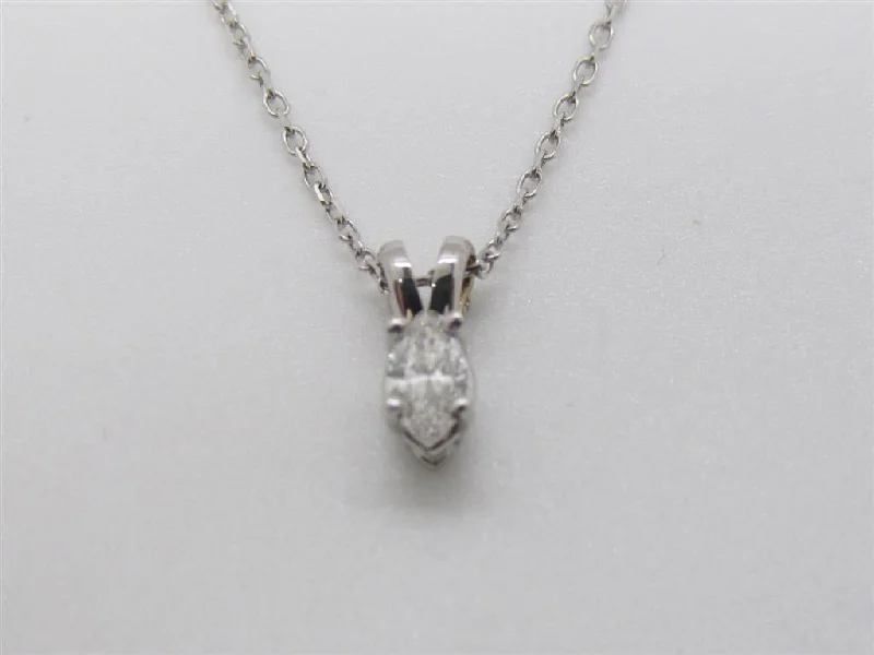 Delicate silver heart necklaces for women -Diamond Pendant