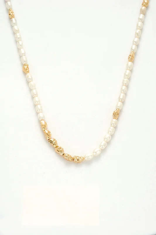 Vintage-inspired crystal necklaces for women -Diana Pearl Beaded Necklace