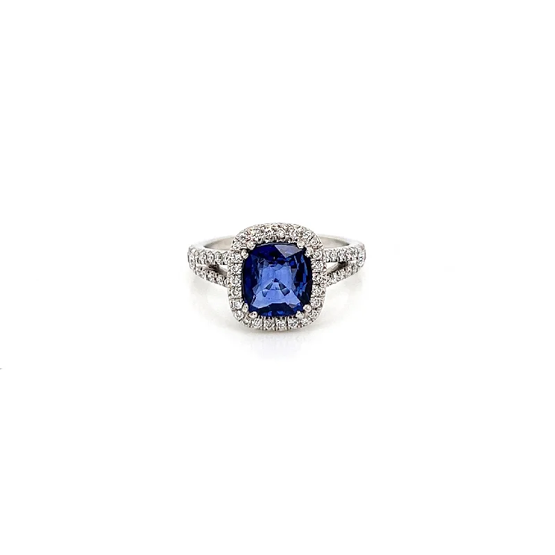 Vintage gold floral ring for ladies -3.10 Total Carat Sapphire and Diamond Halo Pave-Set Ladies Ring