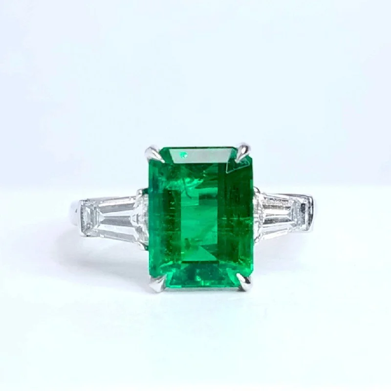 Trendy gold twist ring for women -"ENR02889" Three Stone Colombian Emerald Ring